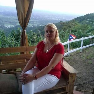 Meet your Posher, Elisa